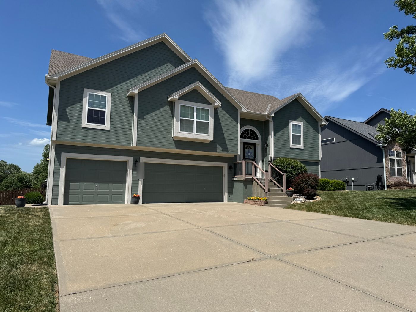 Kansas City home after an exterior repaint