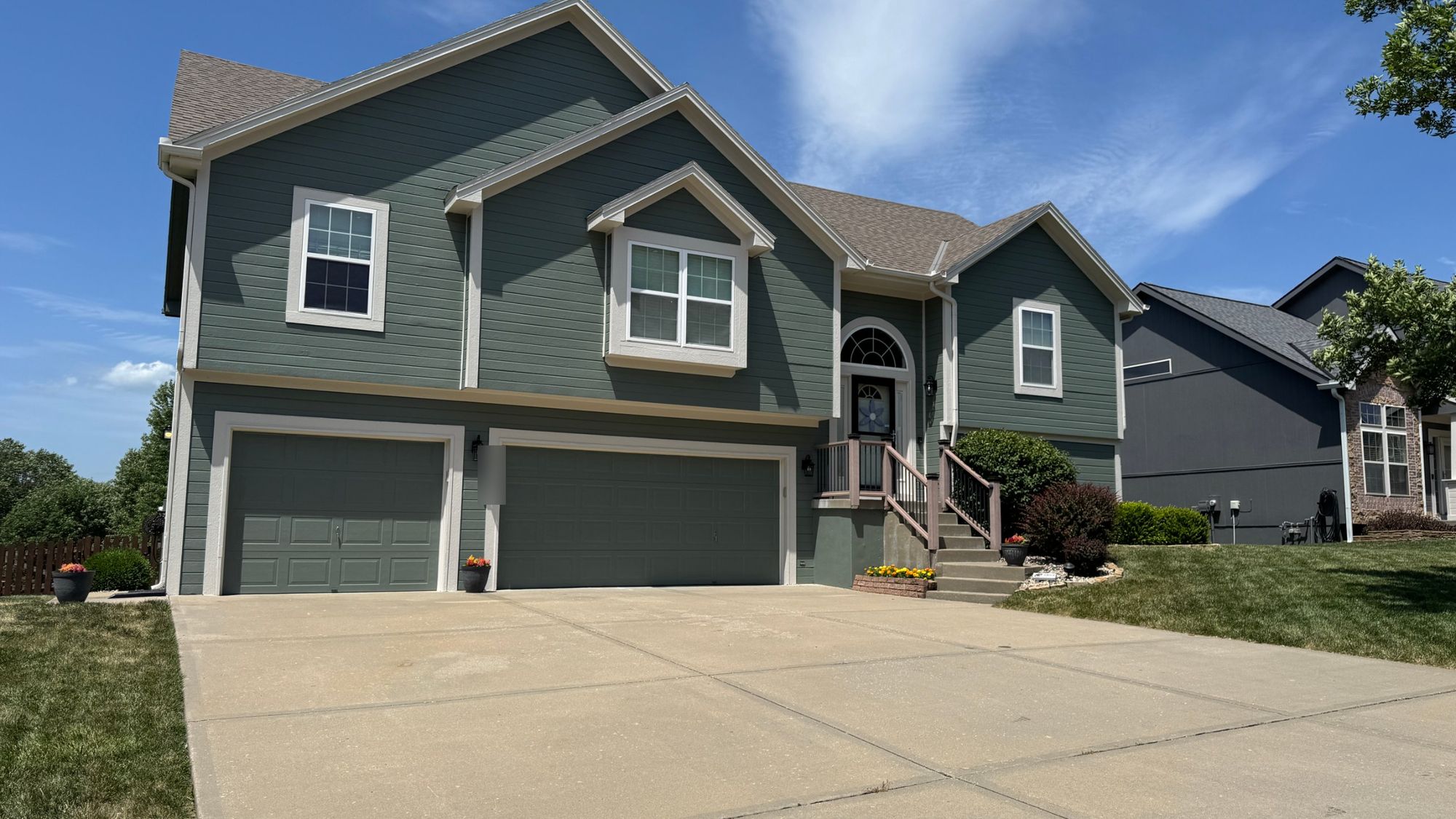 Kansas City home after a Heartland exterior repaint